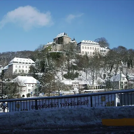 Schlossblick 3*